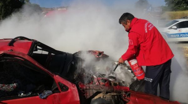Balıkesir'de otomobil takla attı: 1 ölü, 1 yaralı