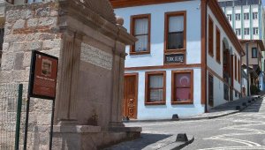 Balıkesir'de tarihi binaların restorasyonu tamamlanıyor