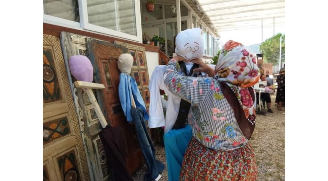 Barbaros'ta "Korkuluk atölyesi" kuruldu