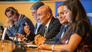 Başkan Soyer, Brüksel'de Avrupa Parlamentosu'nda konuştu