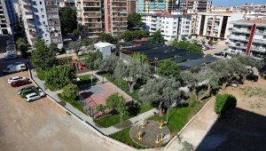 Bayraklı'da yenilenen Köy Enstitüleri Parkı hizmete açıldı