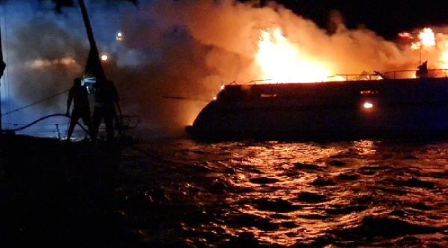 Bodrum'da milyonluk yat alev alev yandı