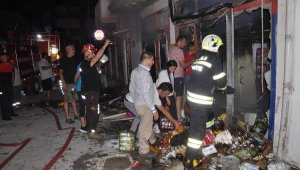 Datça'da marketin deposunda yangın çıktı