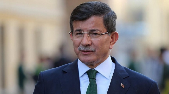 Davutoğlu, Diyarbakır'da konuştu, Suriye'ye operasyonu eleştirdi