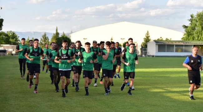 Denizlispor sezonu açtı, Ömer'den müjde geldi