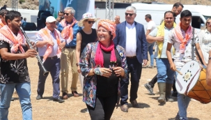 Efe başkan, Karaburun dağlarında kırkım şenliği düzenledi