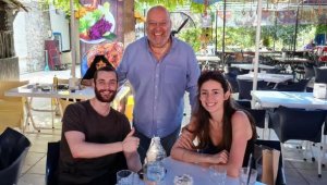 Efes Antik Kenti gezen Sarkozy'nin oğlu Louis: Harika bir ülkede yaşıyorsunuz