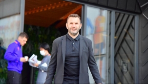 Galatasaray, Okan Buruk'u resmen açıkladı! İşte sözleşme detayları