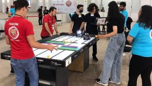 İzmir, 2024 yılında Dünya Robot Olimpiyatı'na ev sahipliği yapacak