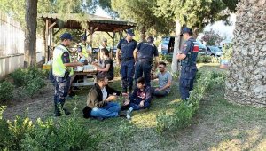 İzmir'in 4 ilçesinde 314 kaçak göçmen yakalandı