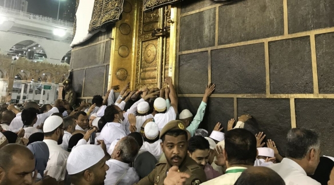 Kabe'ye yüz sürmek, duvarlarına dokunmak yasaklandı