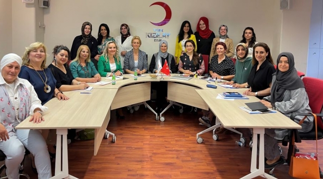 Kızılay İzmir'in kadınları 7 bölge için 7 ayrı proje hazırladı