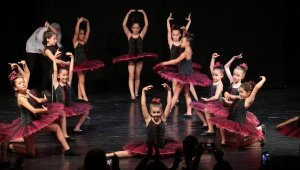 Konak Belediyesi Güzelyalı Kültür Merkezi kursiyerleri mezun oldu