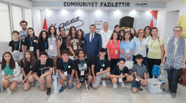 Konak-İtalya hattına gençlik aşısı! Başkan Batur'dan mesajlar