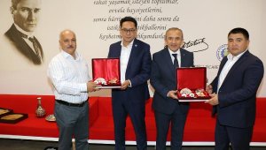 Manisa TSO'da Kırgızistan'a yatırım imkanları konuşuldu