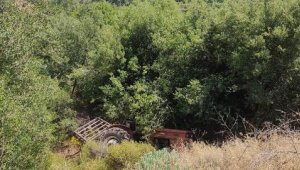 Manisa'da traktörün altında kalan çiftçi öldü