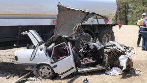 Tankerin otomobile çarptığı kazada ölü sayısı 4'e çıktı