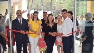 Yeniköy'ün kadınları kurlarlarda öğrendi, üretti, sergiledi