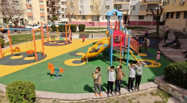 Yunusemre Belediyesi 29 parkı yeniledi