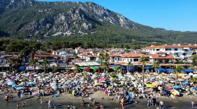 4 bin kişinin yaşadığı Akyaka'nın nüfusu bayramda 100 bine ulaştı