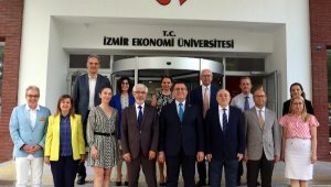 40 saniyelik videolarla gençlere 'Üniversite İzmir'de Yaşanır' çağrısı