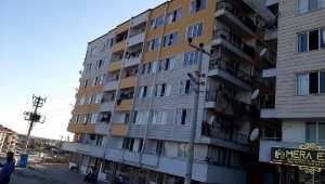 6'ncı kat balkonundan düşen çocuk öldü