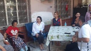 AK Parti İzmir'den 30 ilçede eş zamanlı 'Gönül Kapısı' ziyaretleri