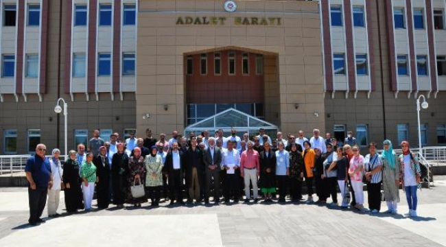 AK Parti'li Baybatur'dan, CHP ilçe başkanına 1 milyon TL'lik manevi tazminat davası