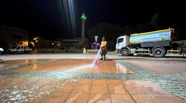 Aliağa'da cadde, sokak ve ibadethanelerde bayram temizliği