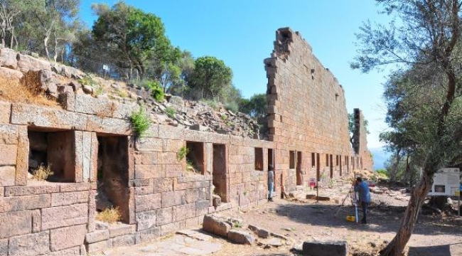 Antik Aigai agora binasının restorasyonu için ilk adım atıldı