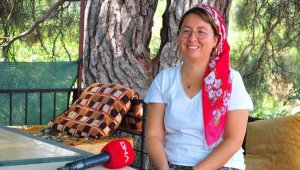 Babasından habersiz okudu, Paris'te doktora yaptı, hikayesini kitaplaştırdı