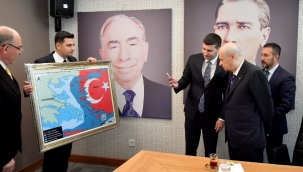 Bahçeli'nin kriz yaratan Ege fotoğrafı
