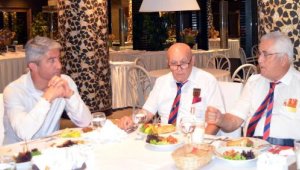 Başkan Oktay kıbrıs gazileri ile bir araya geldi