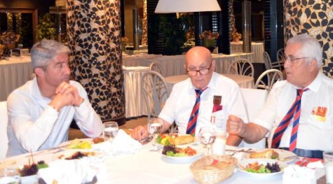 Başkan Oktay kıbrıs gazileri ile bir araya geldi