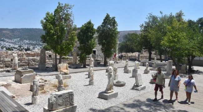 Bodrum Kalesi'ne turist akını; 7 ayda ziyaretçi sayısı 160 bini geçti