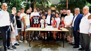 Borno Belediye Başkanı'ndan Çamdibi Altınok'a pastalı kutlama