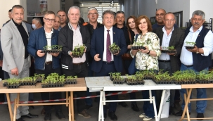 Bornova Belediyesi, yerel üreticiye yerinde destek veriyor