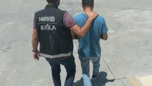 Dalaman Havalimanı'nda uyuşturucuyla yakalandı