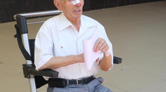 Denizli'de acemi kasaplar hastanelere akın etti