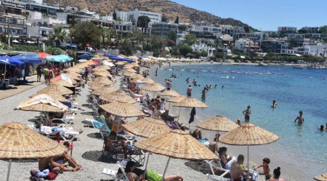 Ege'de 'tatilci' bereketi! 5 günde 6 milyon turist
