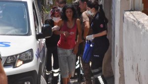 Eşinin rehin aldığı kadın kurtarıldı