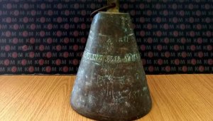 Evinde yaklaşık 200 yıllık kilise çanı ele geçirildi