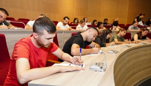 Gaziemir Belediyesi'nin CV Bank'ı haziranda 102 kişiyi iş sahibi yaptı