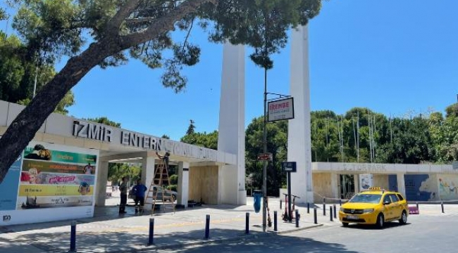 İzmir Kültürpark Lozan Kapısı aslına uygun yenileniyor
