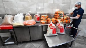 İzmir'de cemevlerine erzak desteği