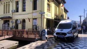 İzmir'de, denizde kimliği belirsiz ceset bulundu