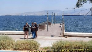 İzmir'de iskelede cinayet!