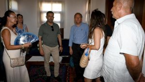 Kuşadası'nın iki tarihi evi kültür ve sanat merkezi oldu