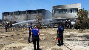 Manisa'da geri dönüşüm fabrikasında yangın