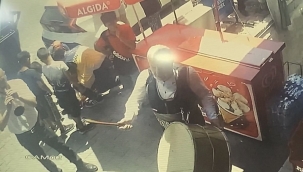 Rögara düşen çocuğun kurtarılması sırasında yan taraftakiler davulla gelin karşıladı